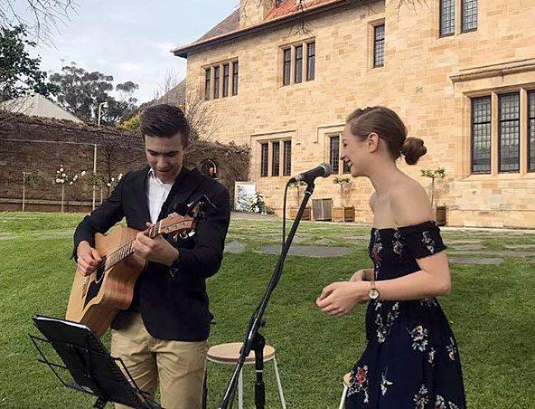 Chelsea and Peter Acoustic Duo Adelaide